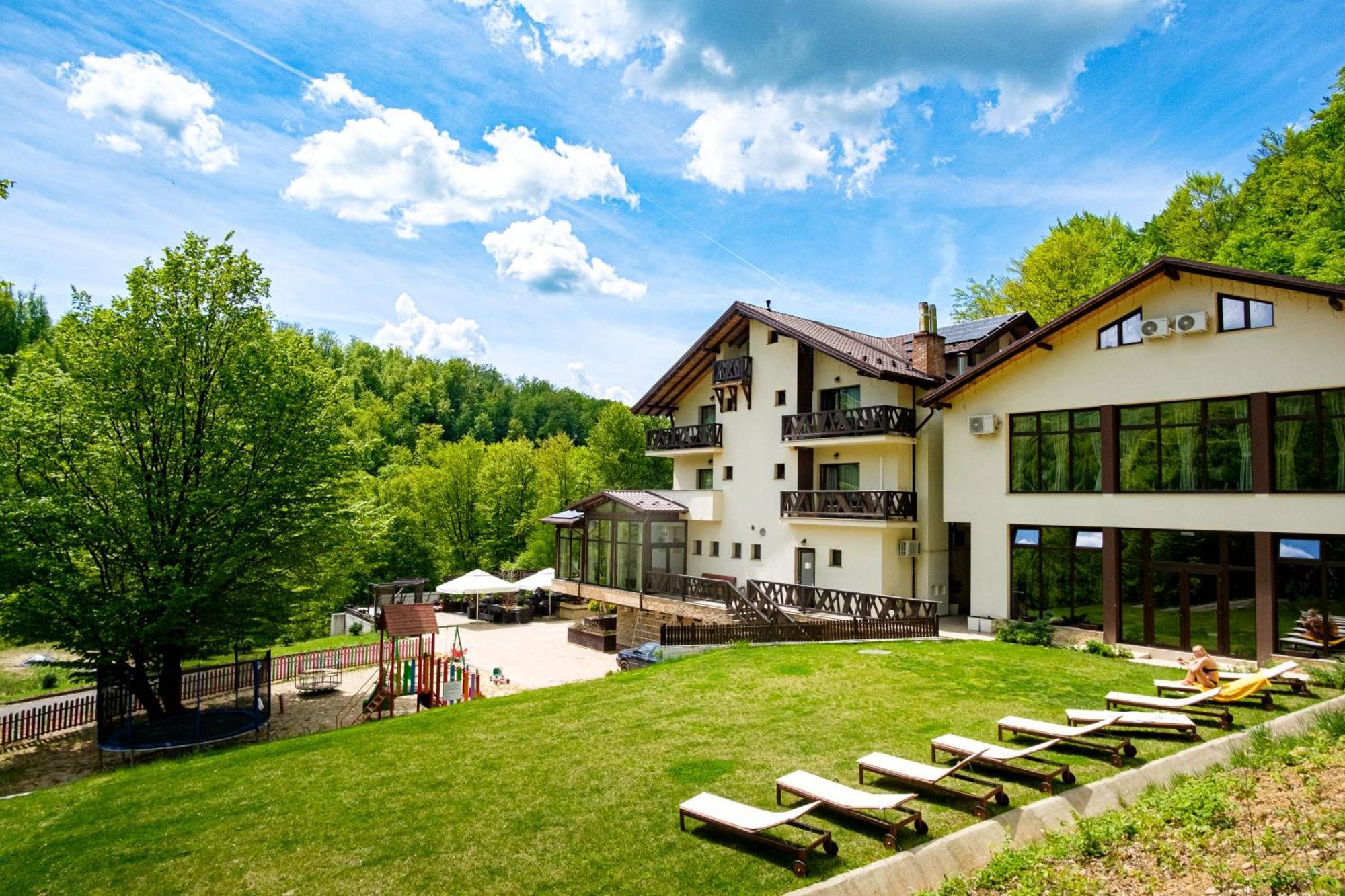 Hotel Poezia Luna Exterior photo